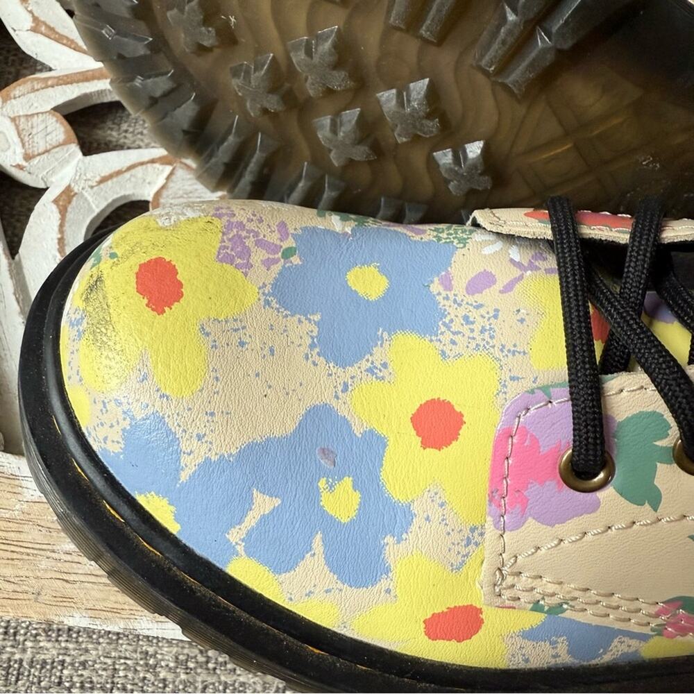 Dr. Martens Floral Combat Boots women’s 5 - Picture 10 of 10